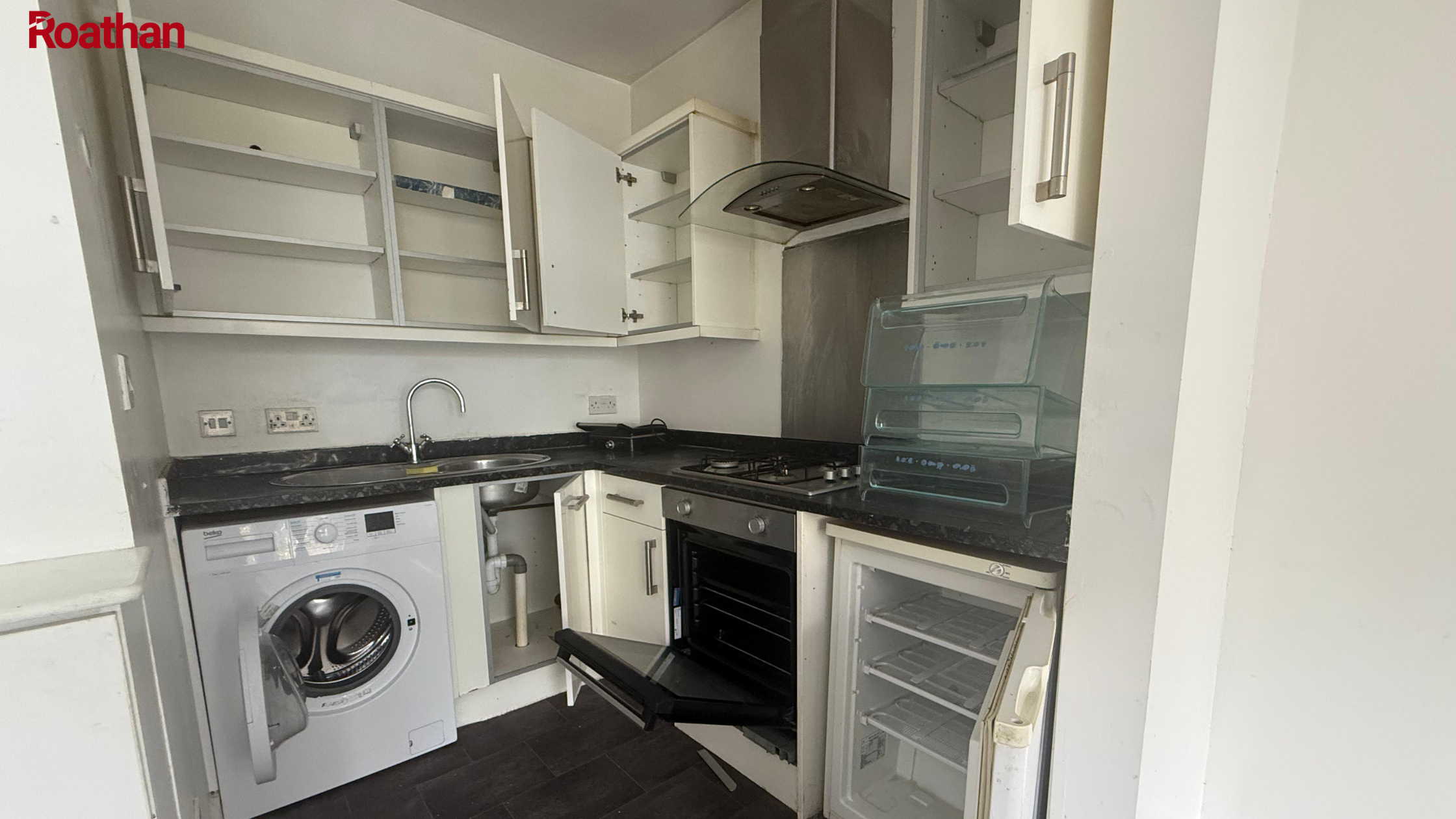 1 Bedroom Flat to Rent in High Street Sutton SM1 – £1,400 pcm
