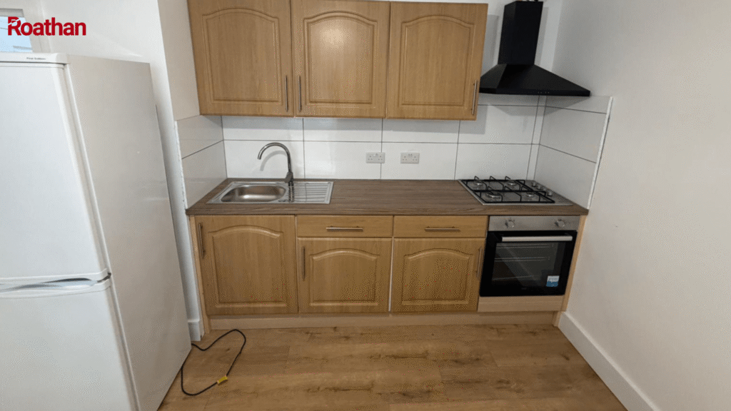 2 Bedroom Flat to Rent Barking, £2,100, Bills Included